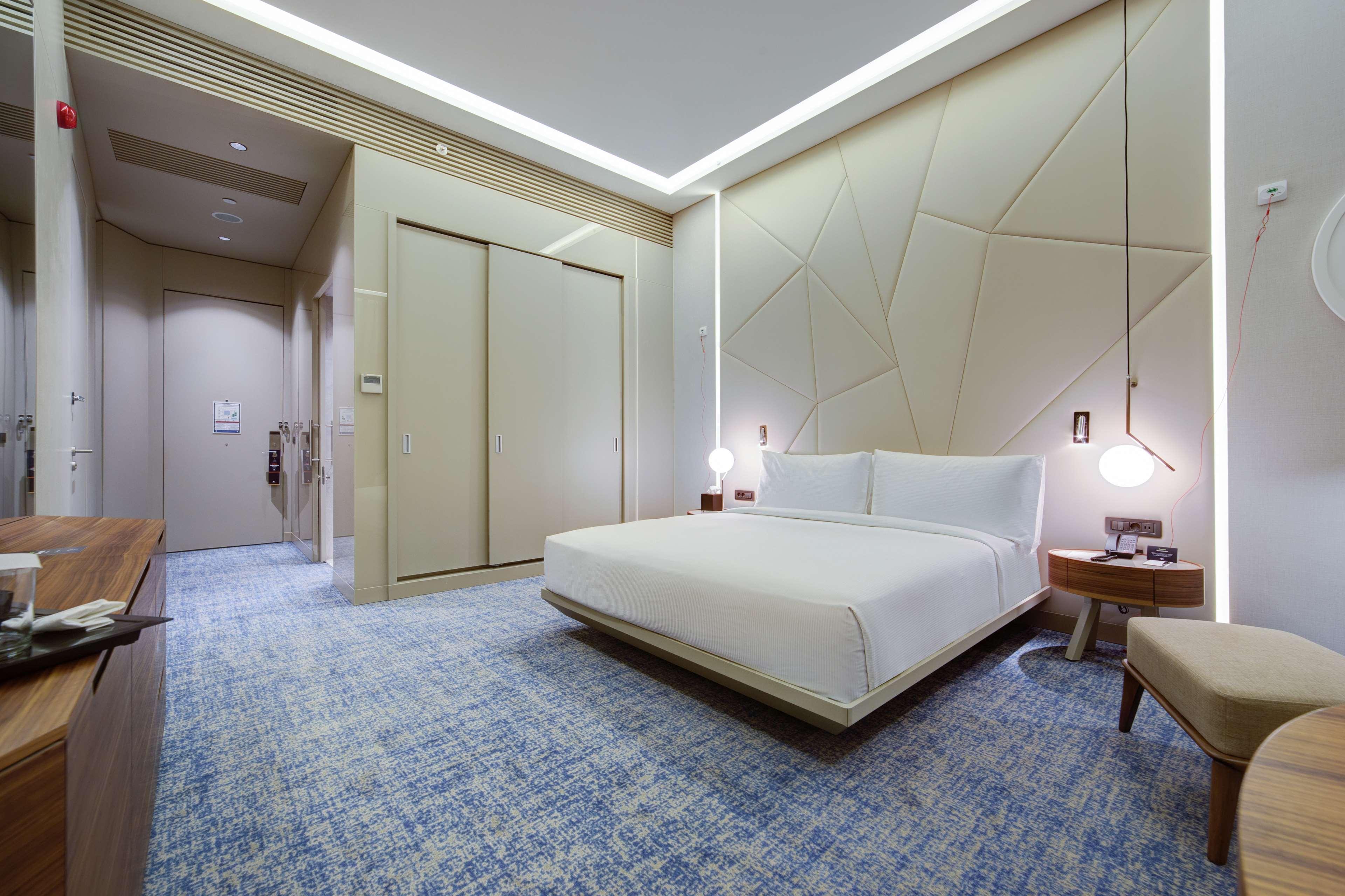 Doubletree By Hilton Adana Hotel Kültér fotó