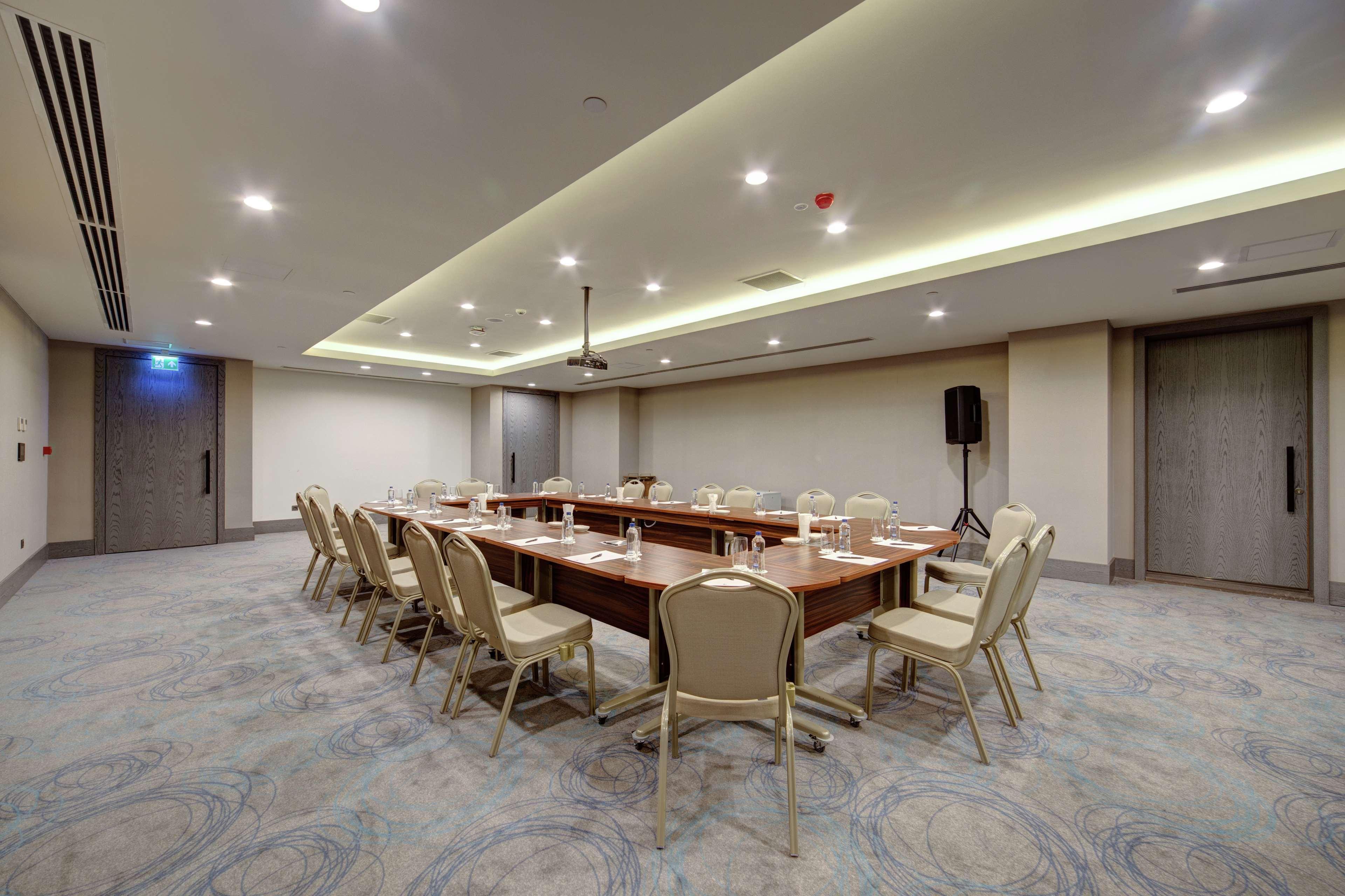 Doubletree By Hilton Adana Hotel Kültér fotó