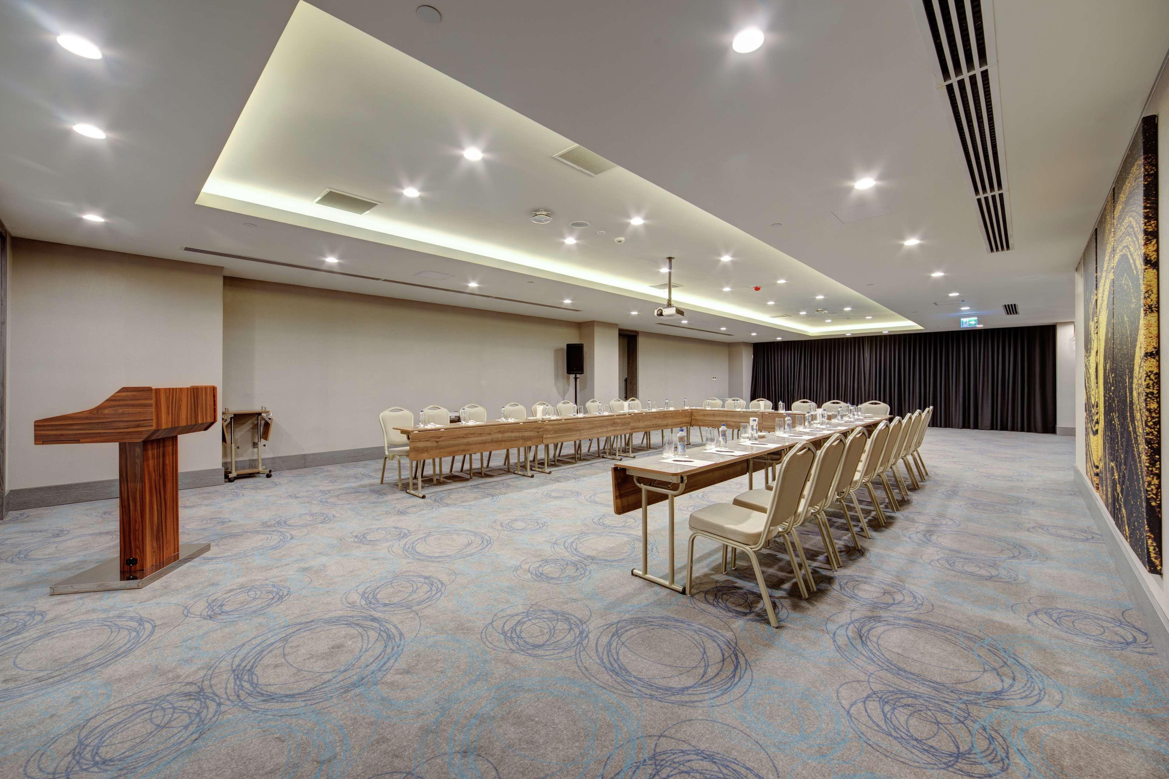 Doubletree By Hilton Adana Hotel Kültér fotó