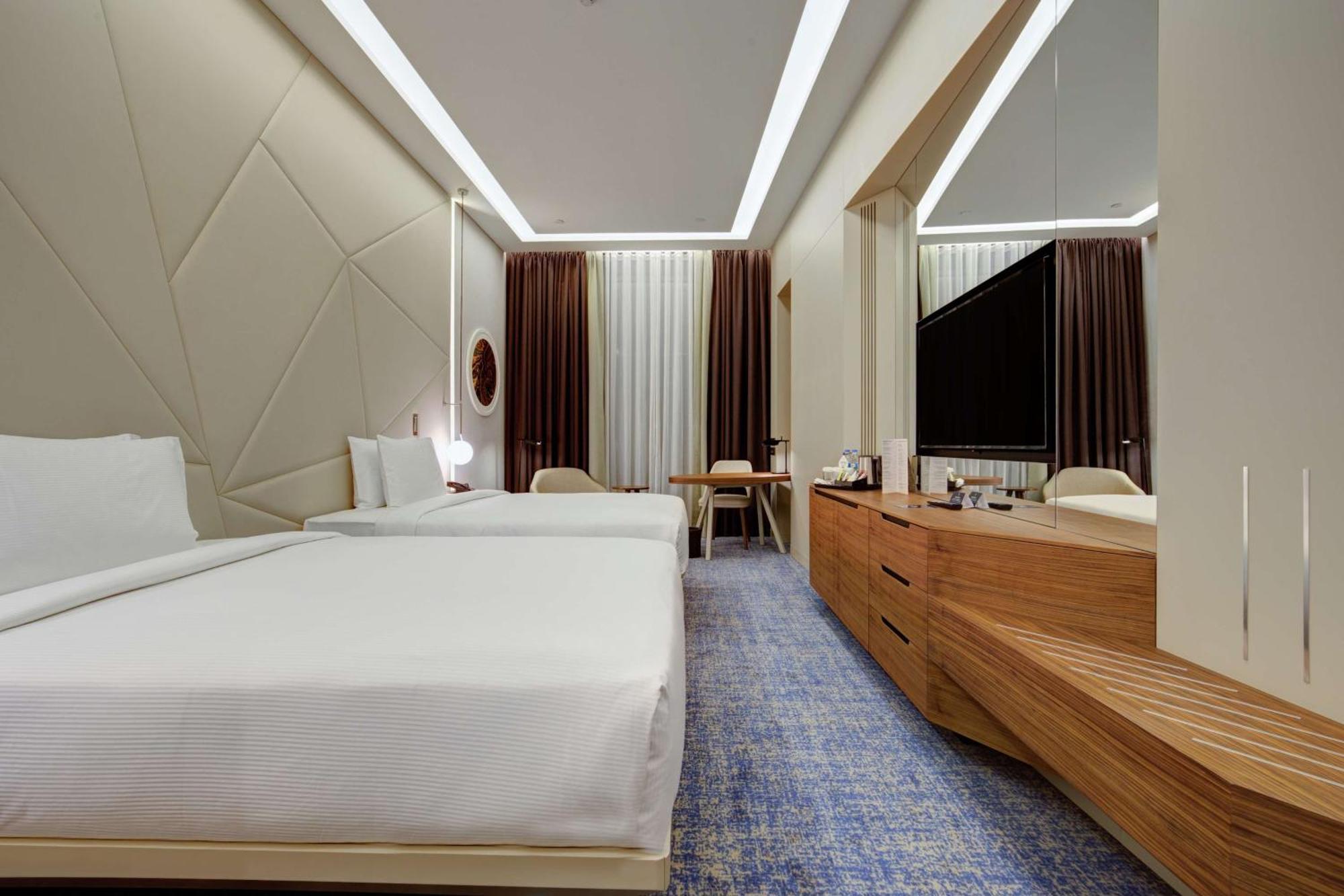 Doubletree By Hilton Adana Hotel Kültér fotó