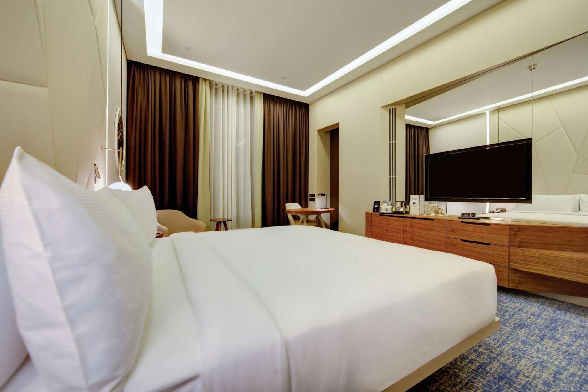 Doubletree By Hilton Adana Hotel Kültér fotó